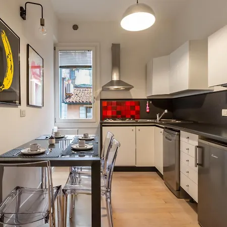 Apartment Live In The Heart Of